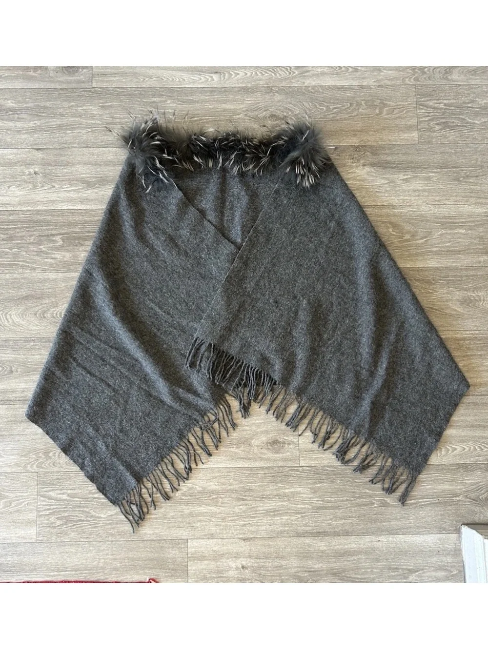 Vintage Gray Wool Ruana Shawl Cape Fox Fur Trim Collar Fringe Wrap OS Luxury